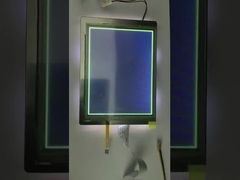 5.7 pollici 320 * 240 Risoluzione 6 ore Anti-abbagliamento con resistenza touch screen Alta luminosità